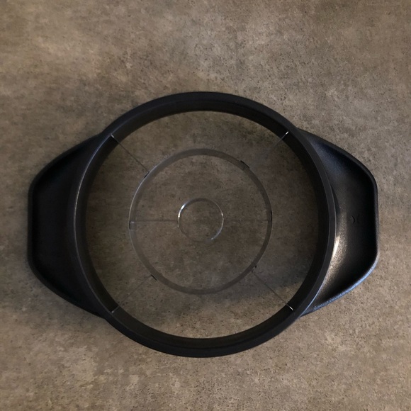 Pampered Chef Kitchen Pampered Chef Pineapple Slicer Poshmark